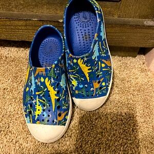 NATIVE Jefferson Malta‎ Dinosaur Speckles Slip On Play Water Shoes Kid Child C10